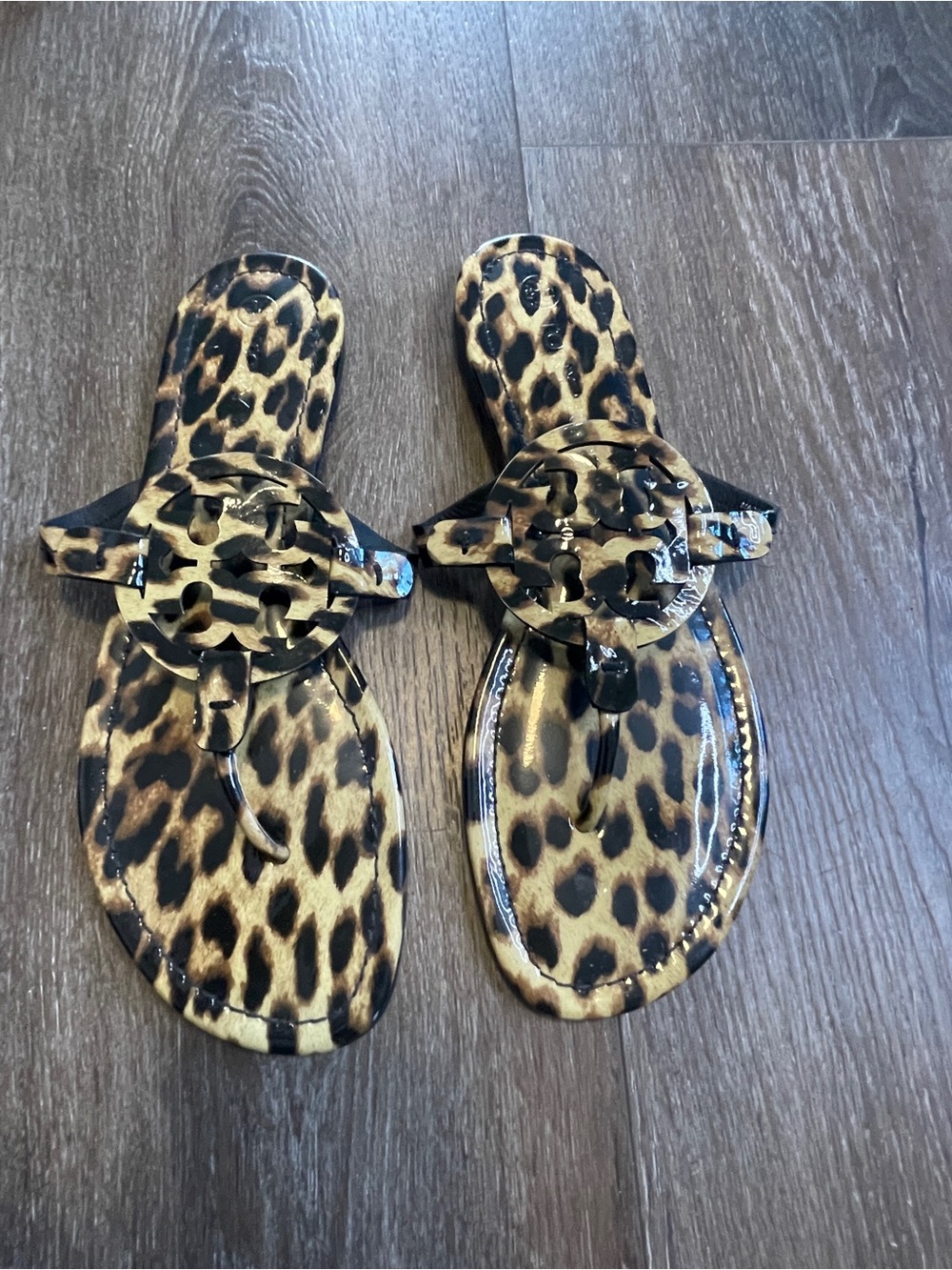 Tory Burch Miller Thong Sandals Leopard 10M - Picture 2 of 6